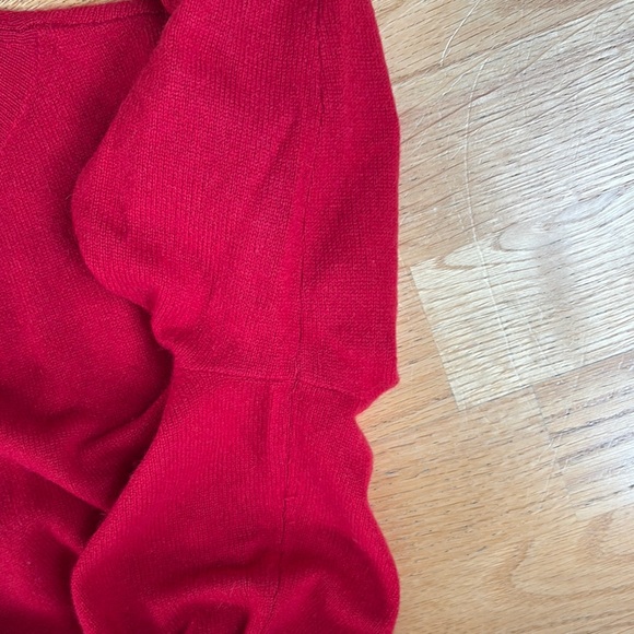 Talbots Audrey Red Cashmere Crewneck Sweater Medium - Picture 7 of 8